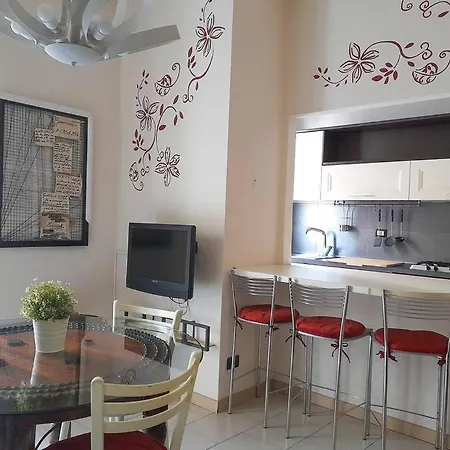 Lora Apartment Como